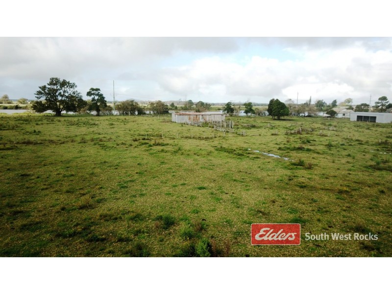 44 CROADS ESPLANADE, Smithtown NSW 2440
