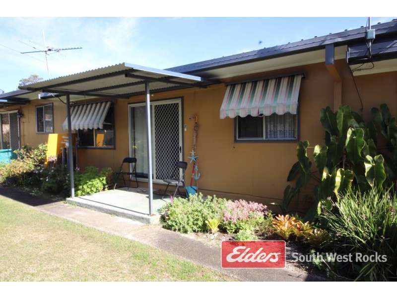 2/27 Phillip Drive, South West Rocks NSW 2431