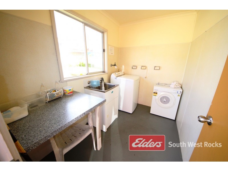 2/27 Phillip Drive, South West Rocks NSW 2431