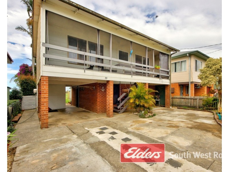 33 BARNARD STREET, Gladstone NSW 2440