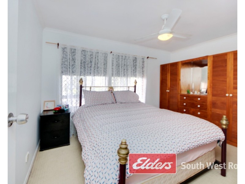 33 BARNARD STREET, Gladstone NSW 2440