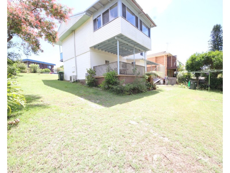 13 CURRAWONG CRESCENT, South West Rocks NSW 2431