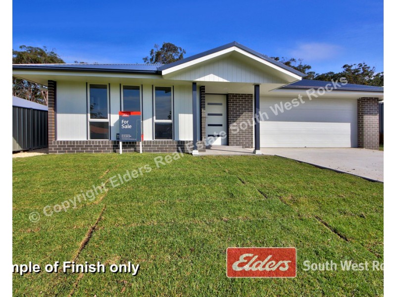 32 Keith Andrews Ave, South West Rocks NSW 2431
