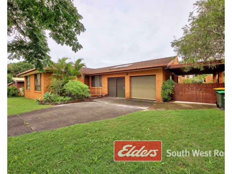 16 Roy Sanders Pl, South West Rocks NSW 2431