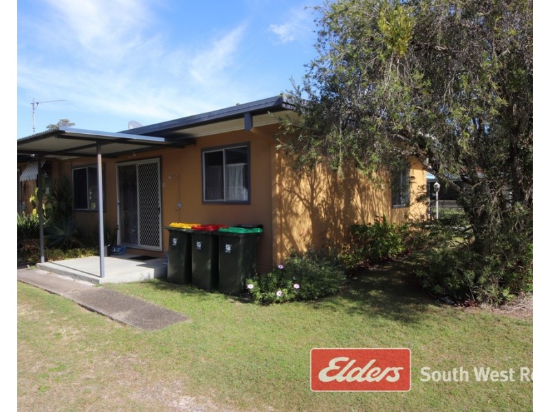 27 Phillip Drive, South West Rocks NSW 2431
