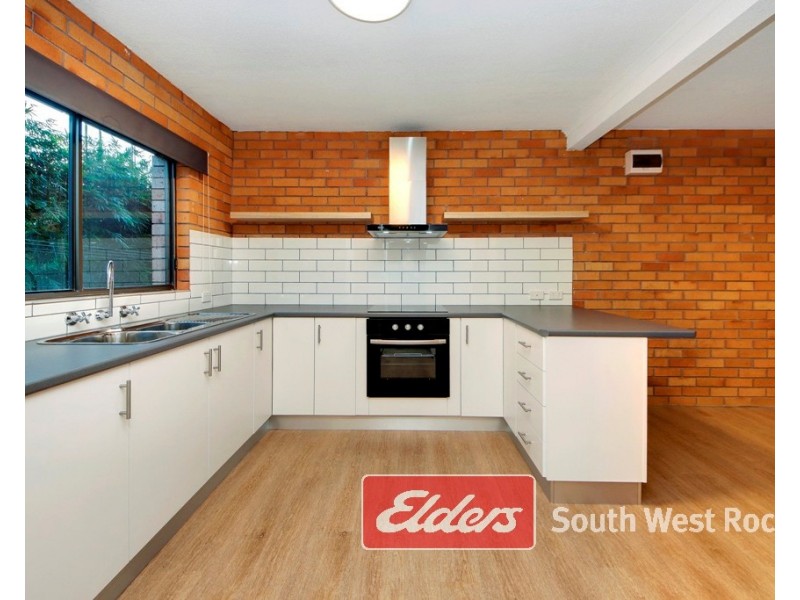 4/15 LANDSBOROUGH STREET, South West Rocks NSW 2431