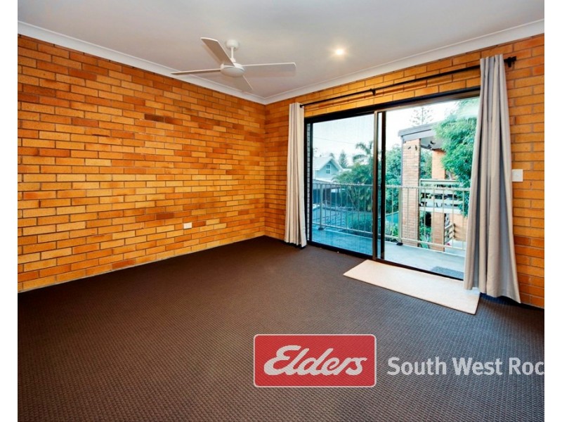 4/15 LANDSBOROUGH STREET, South West Rocks NSW 2431
