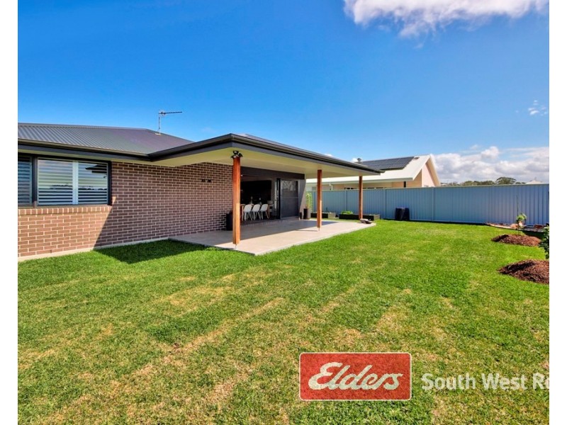 25 Athena Pde, South West Rocks NSW 2431