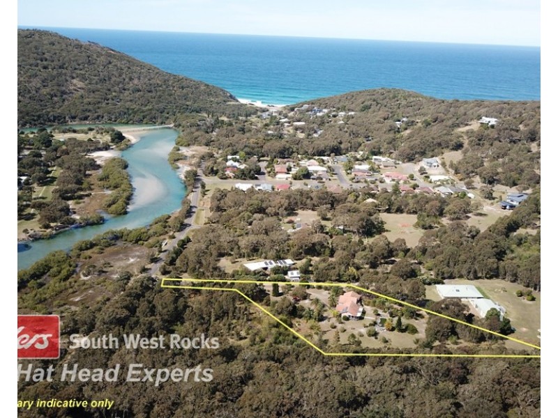 130 Gap Rd, Hat Head NSW 2440