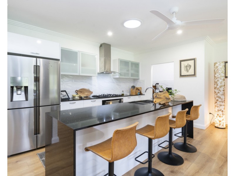 10 Carron Close, Arakoon NSW 2431