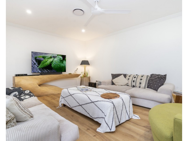 10 Carron Close, Arakoon NSW 2431