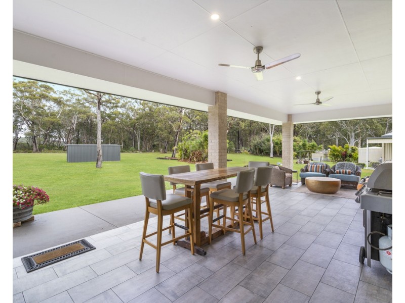 10 Carron Close, Arakoon NSW 2431