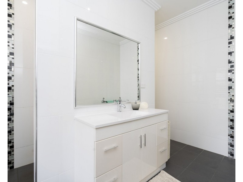 10 Carron Close, Arakoon NSW 2431