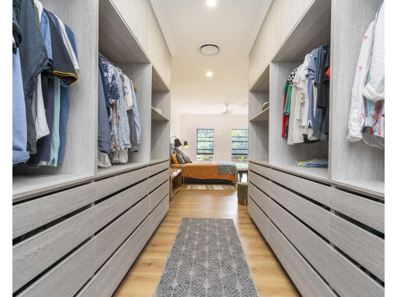 10 Carron Close, Arakoon NSW 2431