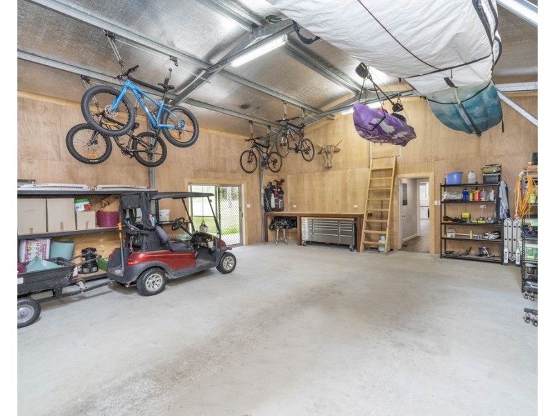 10 Carron Close, Arakoon NSW 2431