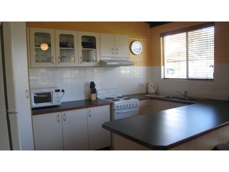 75-77 Straight St, Hat Head NSW 2440