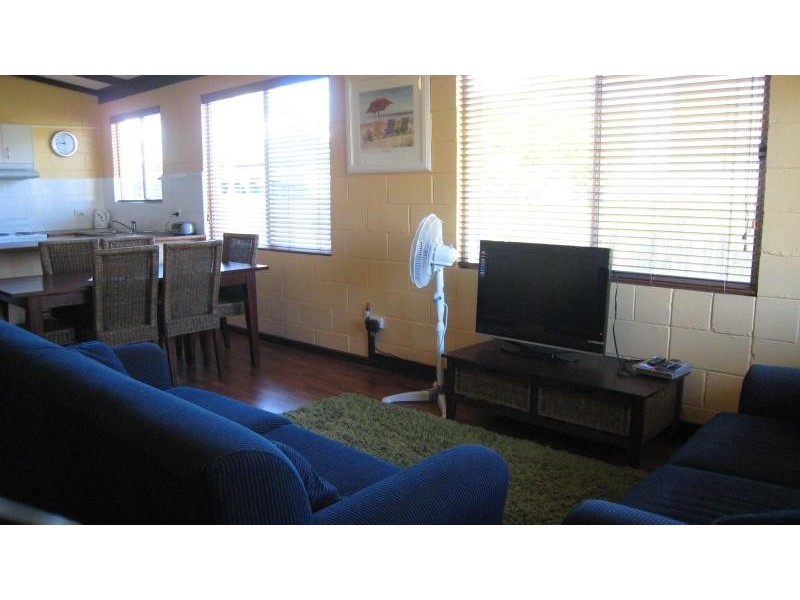 75-77 Straight St, Hat Head NSW 2440