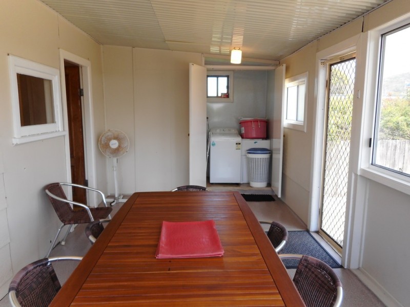 3 Oak St, Hat Head NSW 2440