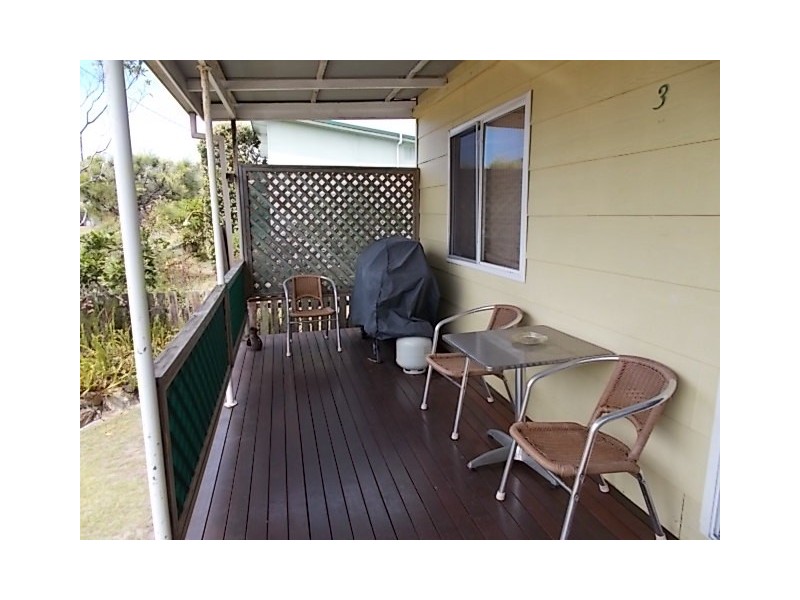3 Oak St, Hat Head NSW 2440