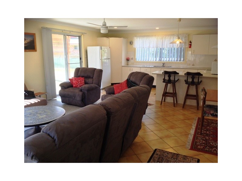 47 Straight St, Hat Head NSW 2440