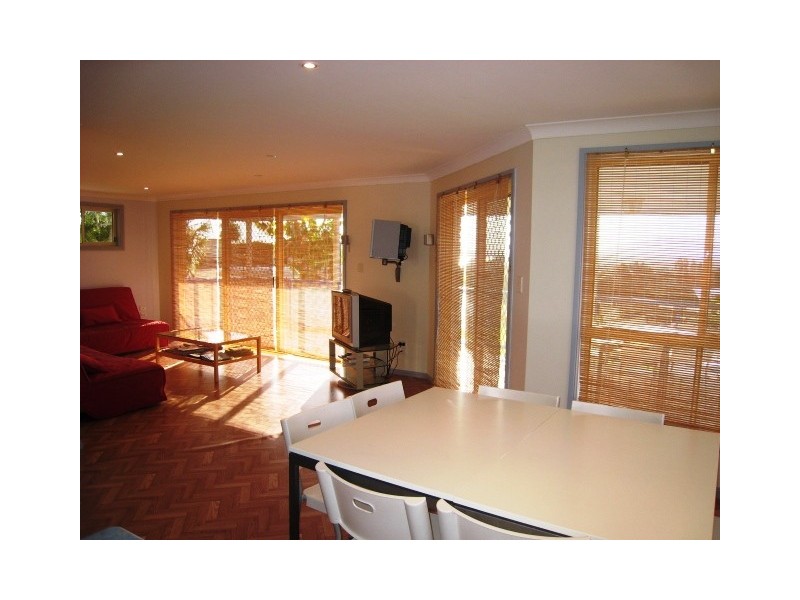 1 Salmon Cct, South West Rocks NSW 2431