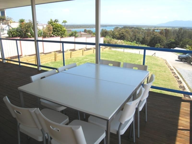 1 Salmon Cct, South West Rocks NSW 2431