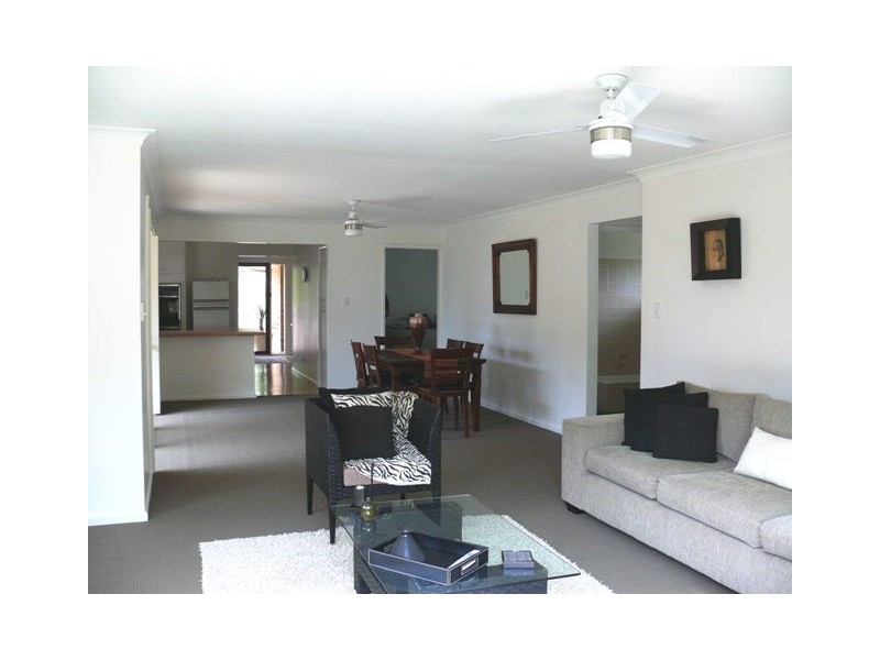 61-63 Cardwell St, Arakoon NSW 2431