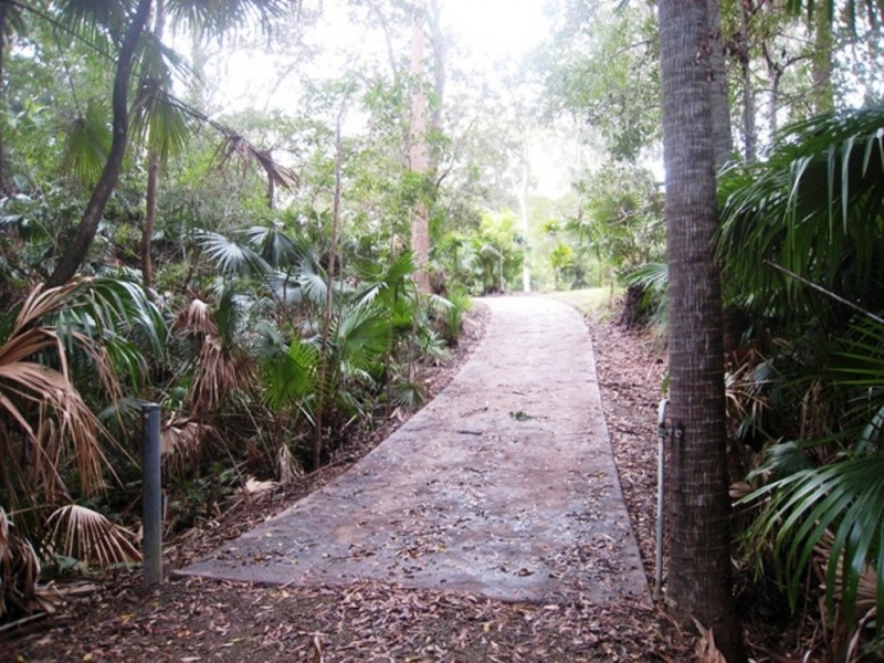 1/27 Palm Grove 1 and 2, Arakoon NSW 2431