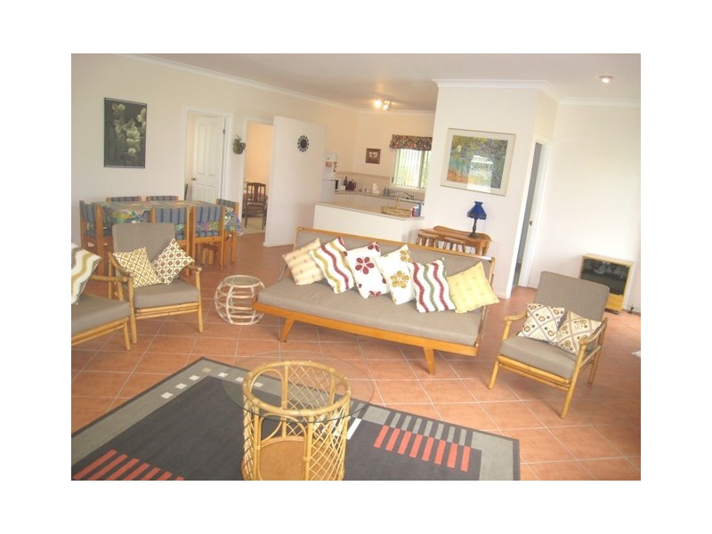 2 Straight Street, Hat Head NSW 2440