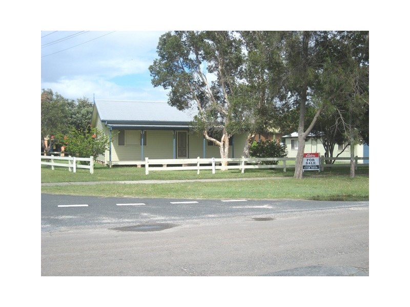 2 Straight Street, Hat Head NSW 2440