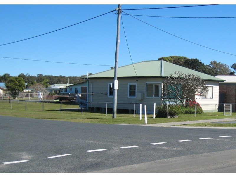 22 Straight St, Hat Head NSW 2440