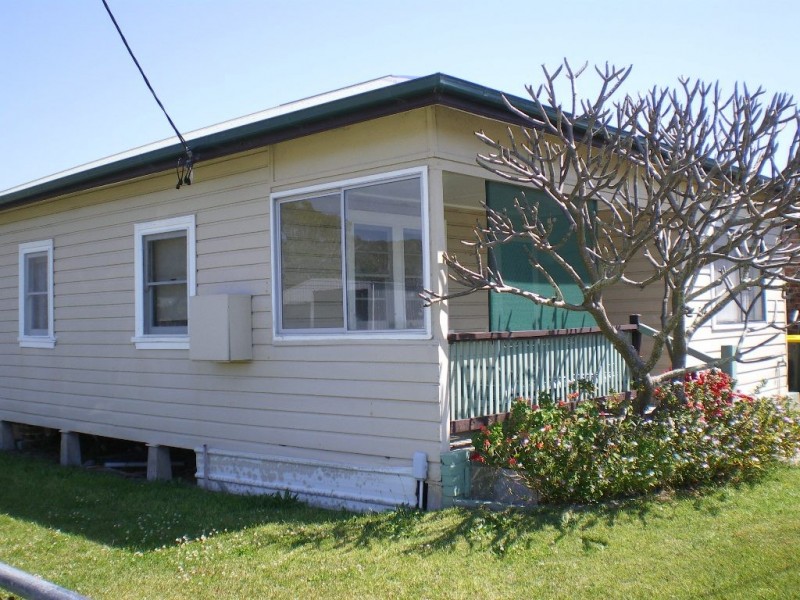 22 Straight St, Hat Head NSW 2440