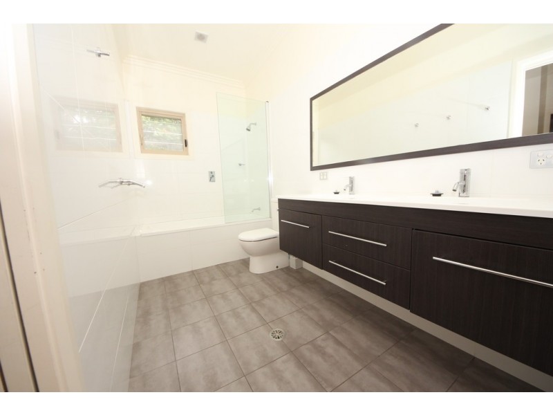 37-39 Cardwell St, Arakoon NSW 2431