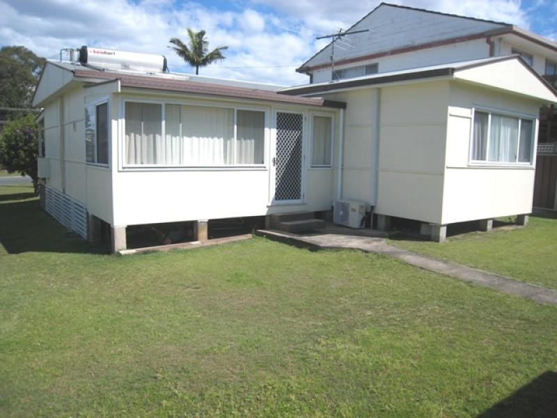 35 Arthur St, South West Rocks NSW 2431
