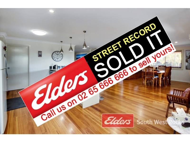 2 Rosedale Ave, South West Rocks NSW 2431