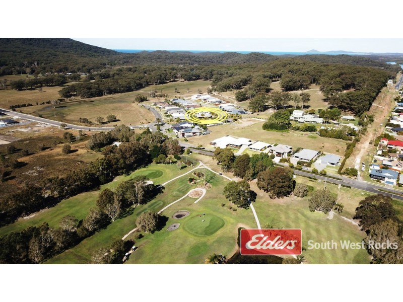 2 Rosedale Ave, South West Rocks NSW 2431