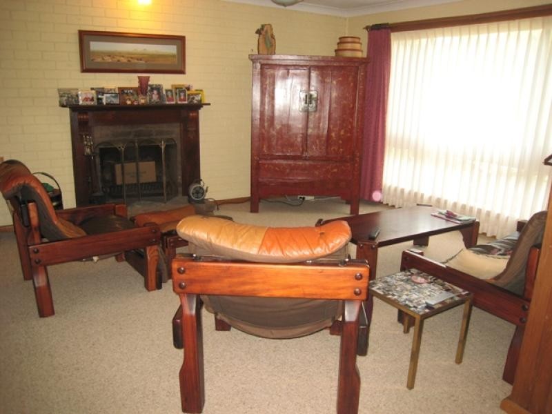 2 Martin St, Arakoon NSW 2431