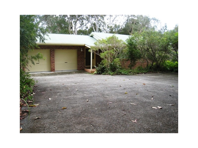25 Russell St, Arakoon NSW 2431