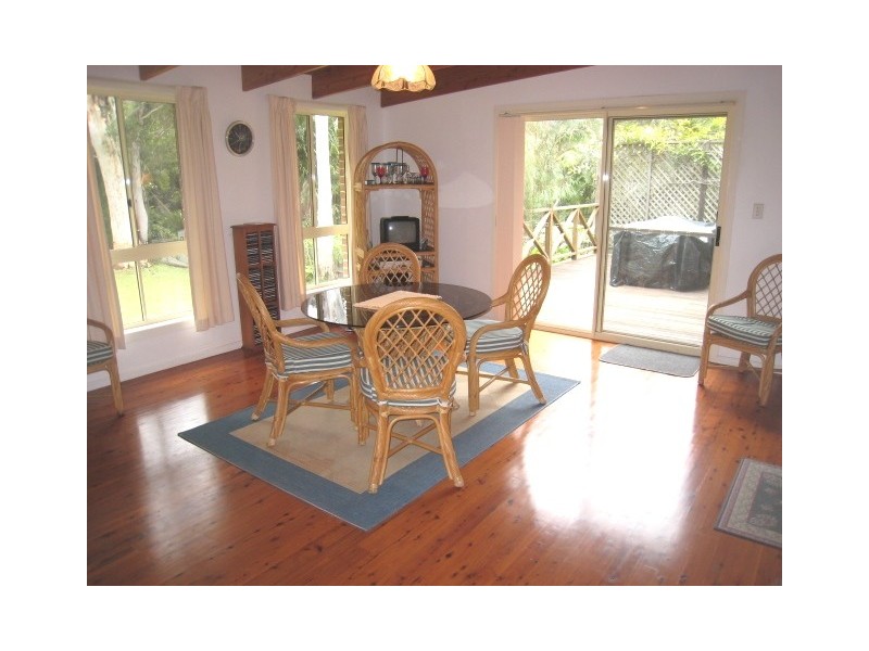 25 Russell St, Arakoon NSW 2431