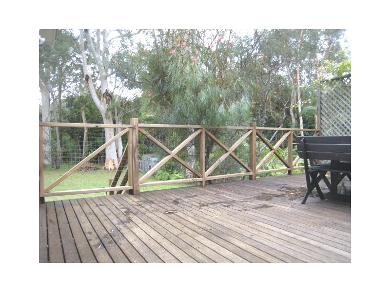25 Russell St, Arakoon NSW 2431