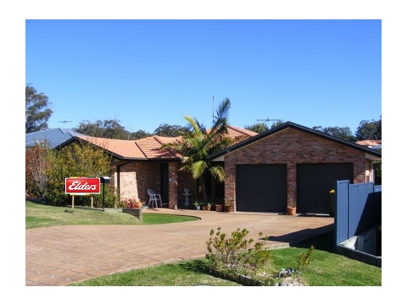 42 Dennis Cres, South West Rocks NSW 2431