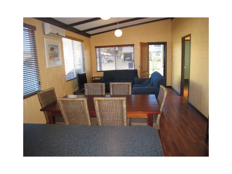 6 75-77 Straight Street, Hat Head NSW 2440