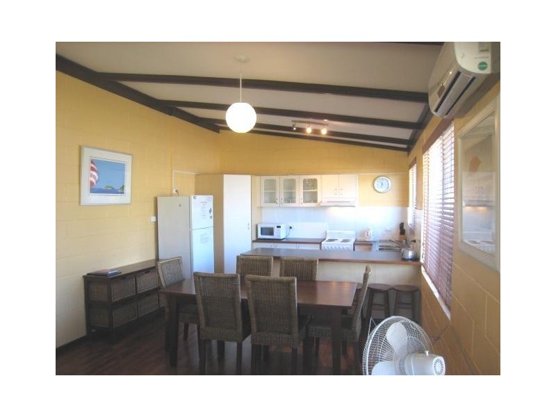 6 75-77 Straight Street, Hat Head NSW 2440