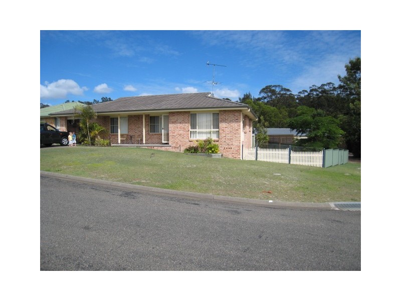9 Newton Close, South West Rocks NSW 2431