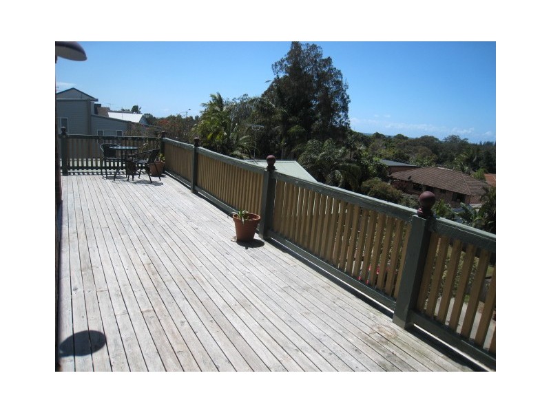 1 Kevin Hogan Pl, South West Rocks NSW 2431