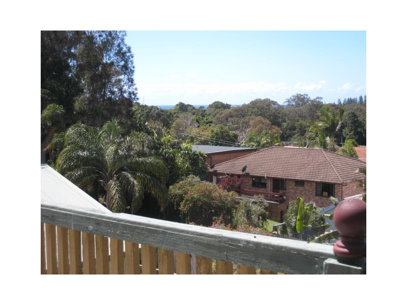 1 Kevin Hogan Pl, South West Rocks NSW 2431