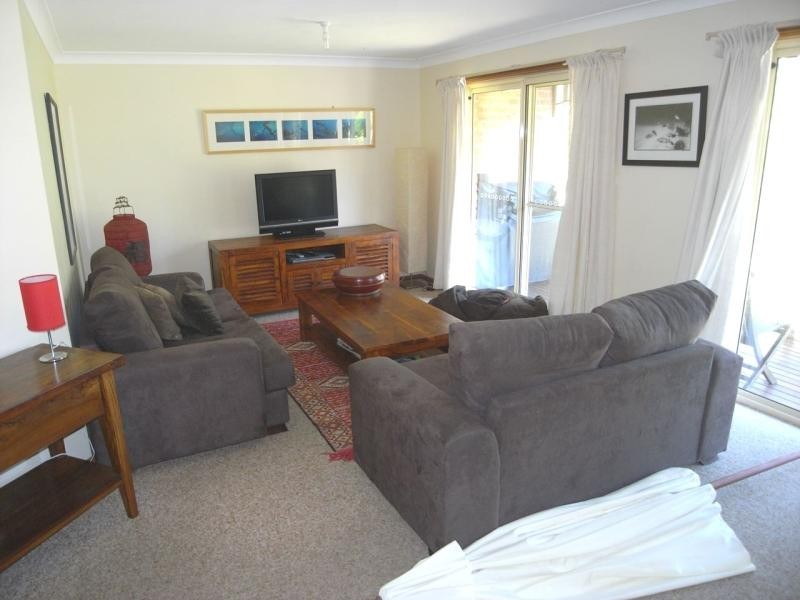 2 BREAM CLOSE, Hat Head NSW 2440
