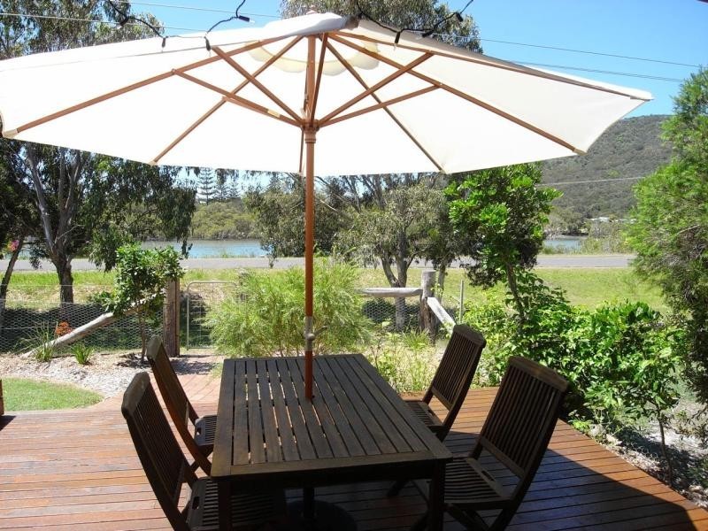 2 BREAM CLOSE, Hat Head NSW 2440