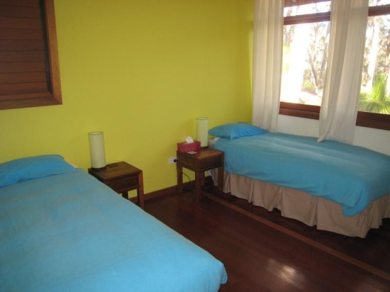 - Ferntree Close, Arakoon NSW 2431