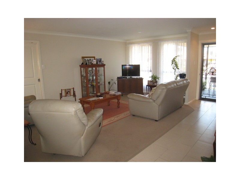 24 Steve Eagleton Dr, South West Rocks NSW 2431